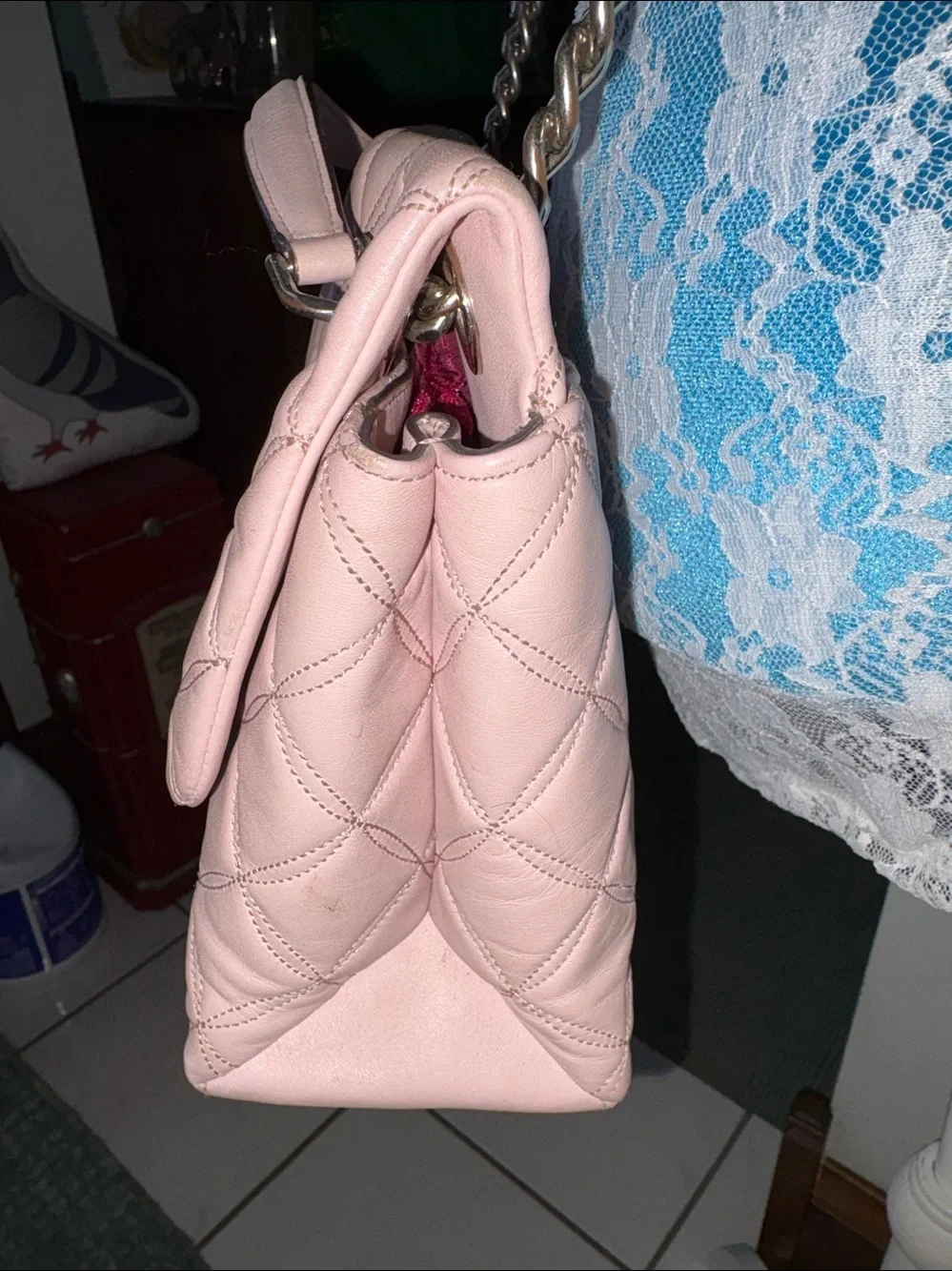 Kate spade  shoulder/Crossbody bag  quilted turn lock flap DUSTY pink blush  EUC